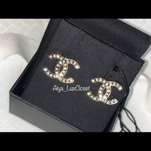 ❌❌SOLD elsewhere ❌❌Chanel 21P CC earrings gold
